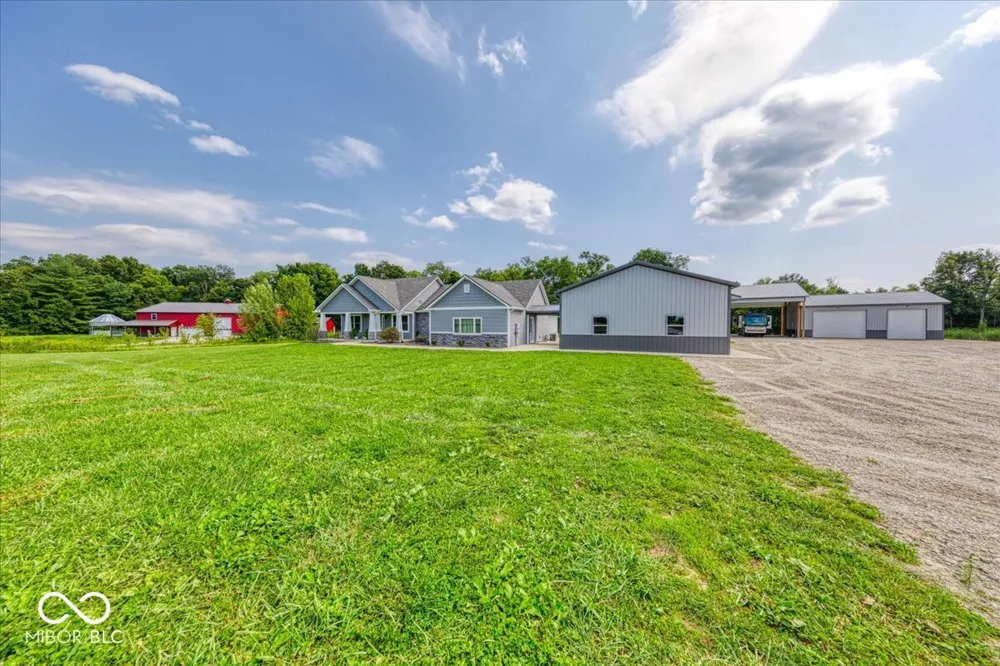 993 W 750 S Trafalgar, IN 46181