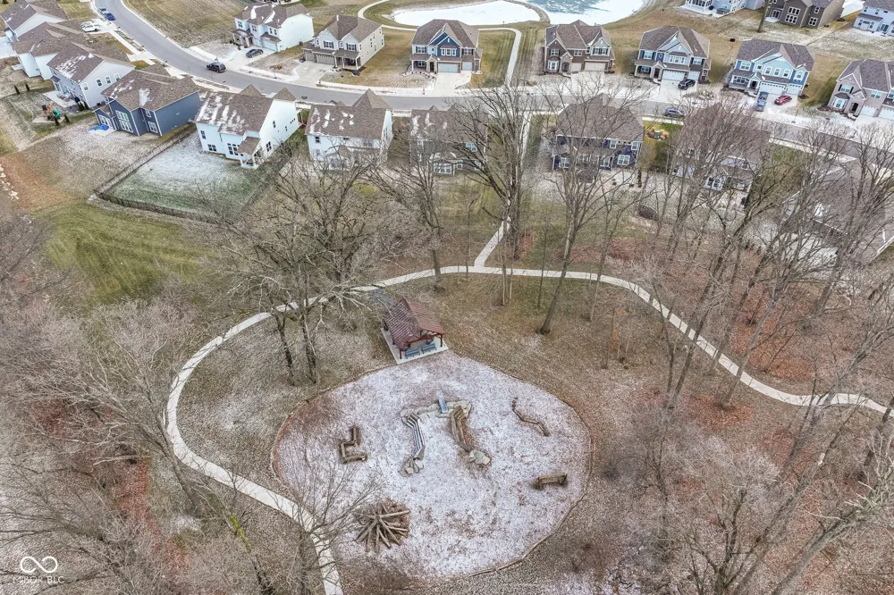 10627 Oak Bend Boulevard Indianapolis, IN 46239