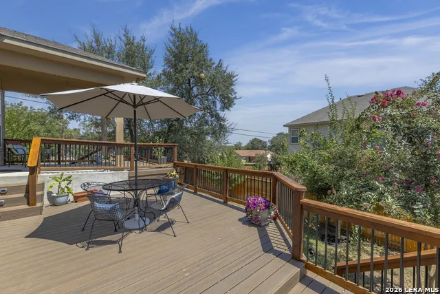 909 BEECHWOOD LN New Braunfels, TX 78130