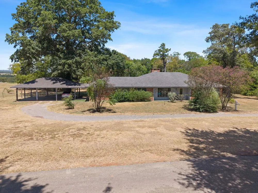 551 County Road 4203 Jacksonville, TX 75766