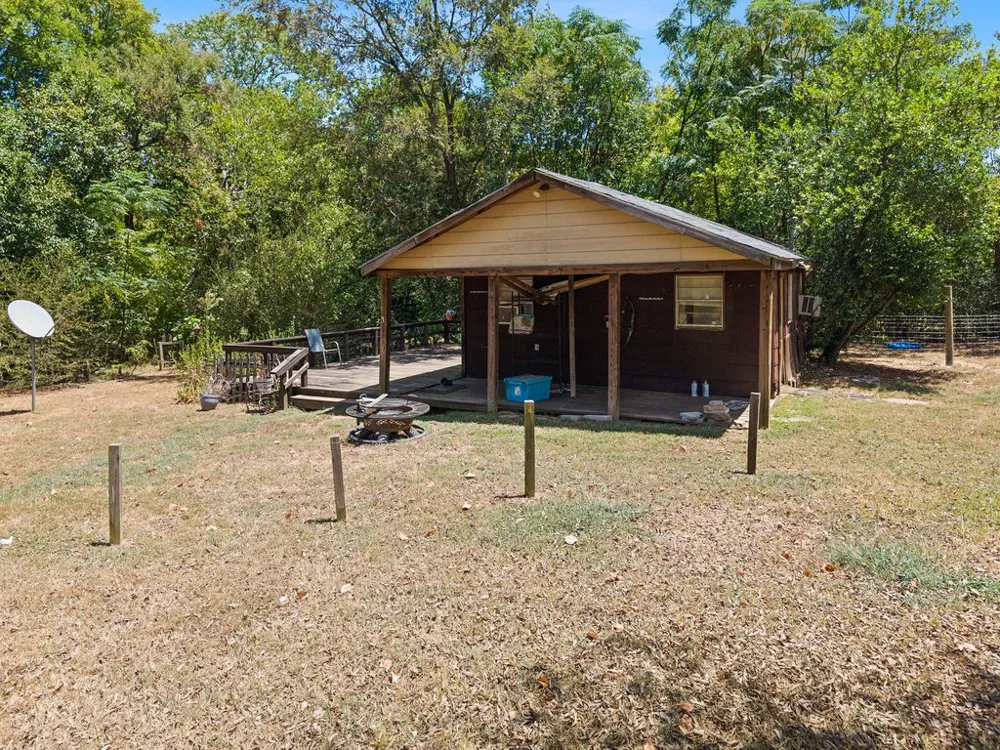 551 County Road 4203 Jacksonville, TX 75766