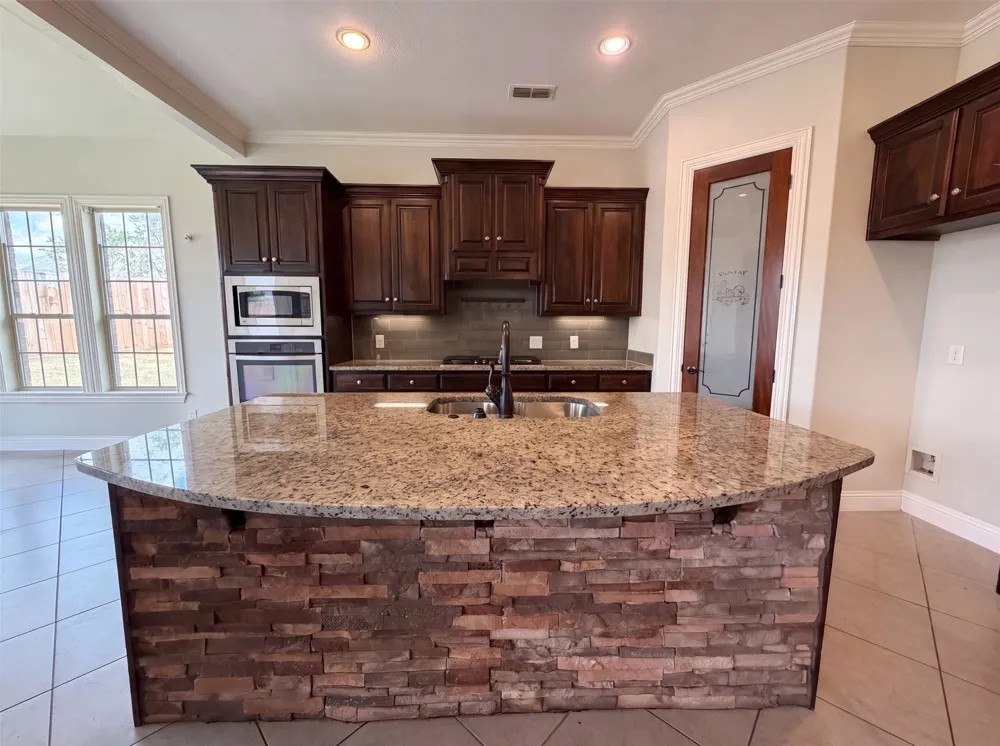 400 Blue Star Court Burleson, TX 76028
