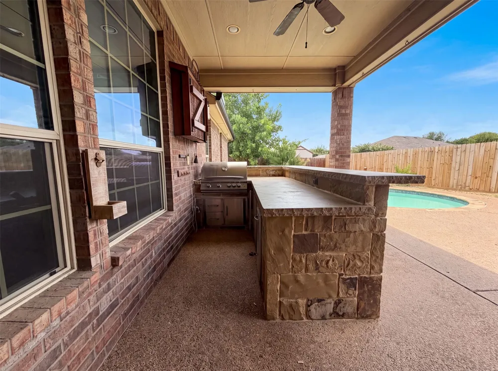 400 Blue Star Court Burleson, TX 76028
