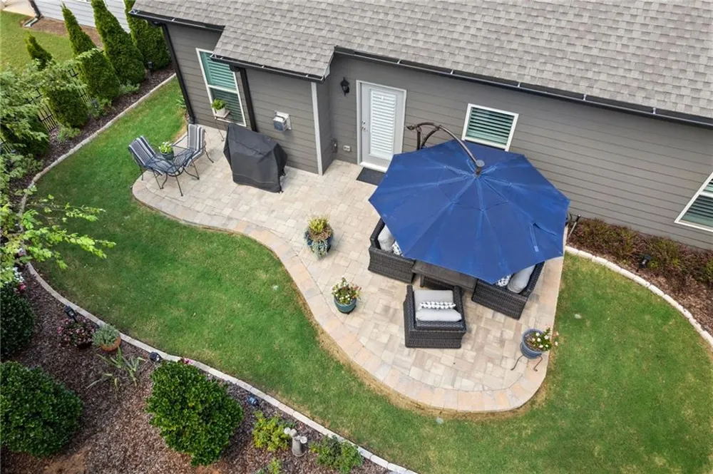 326 Ellington Drive Canton, GA 30115