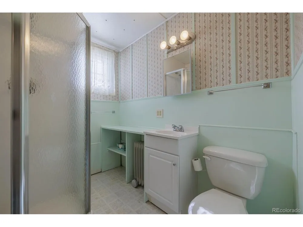 517 Portland Avenue Victor, CO 80860