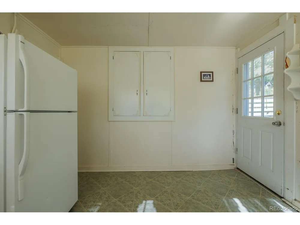 517 Portland Avenue Victor, CO 80860