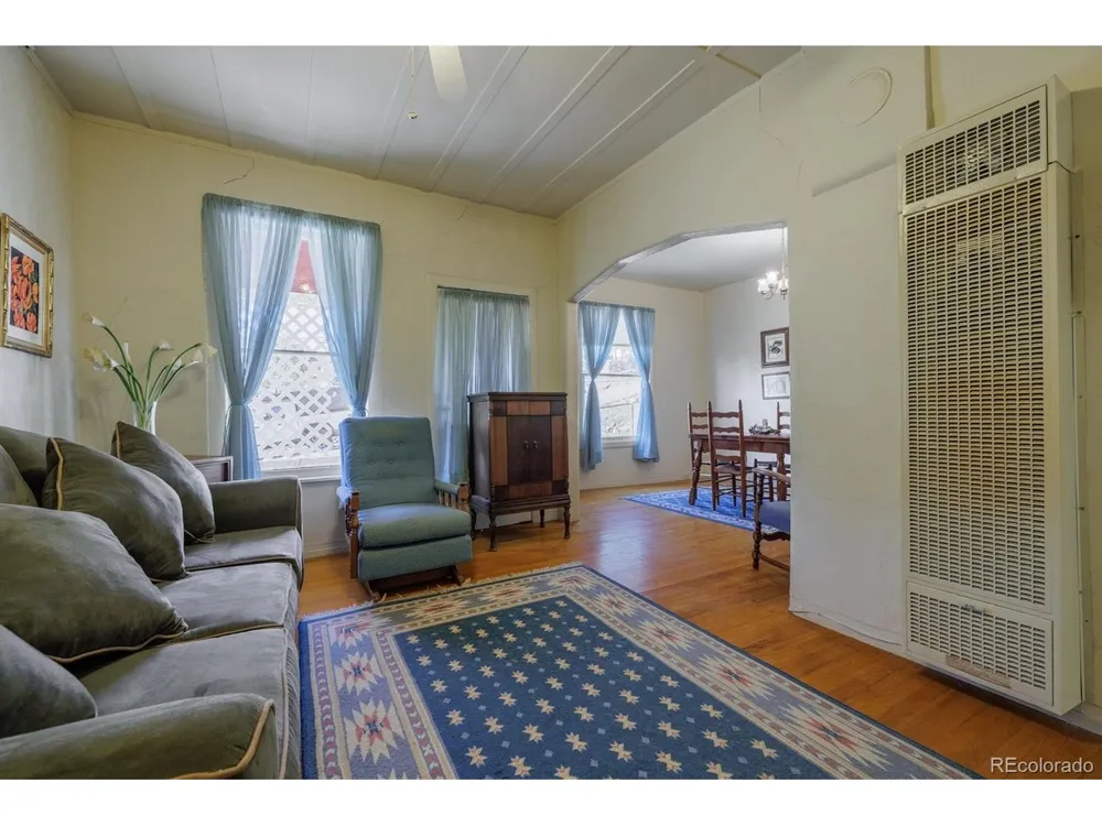 517 Portland Avenue Victor, CO 80860