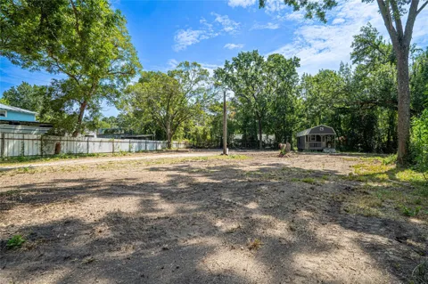 4906 Edgewater Drive