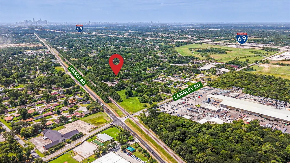4906 Edgewater Drive Houston, TX 77093