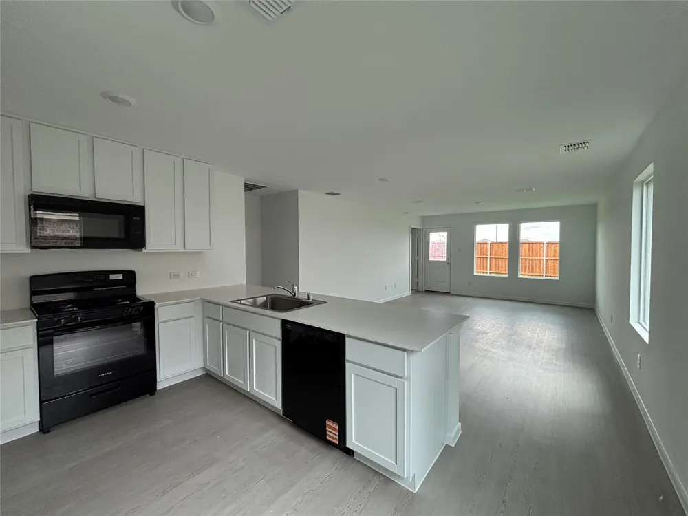 5635 Headwater Creek Trail Humble, TX 77338