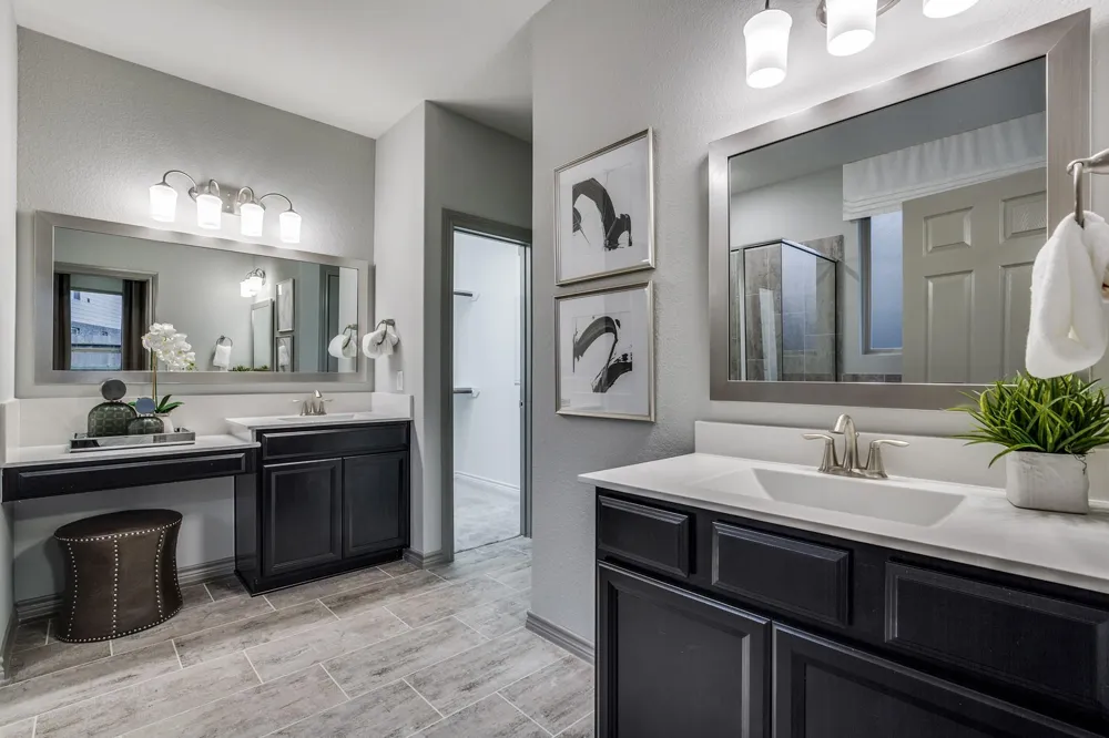 712 Amber Falls Drive Montgomery, TX 77356