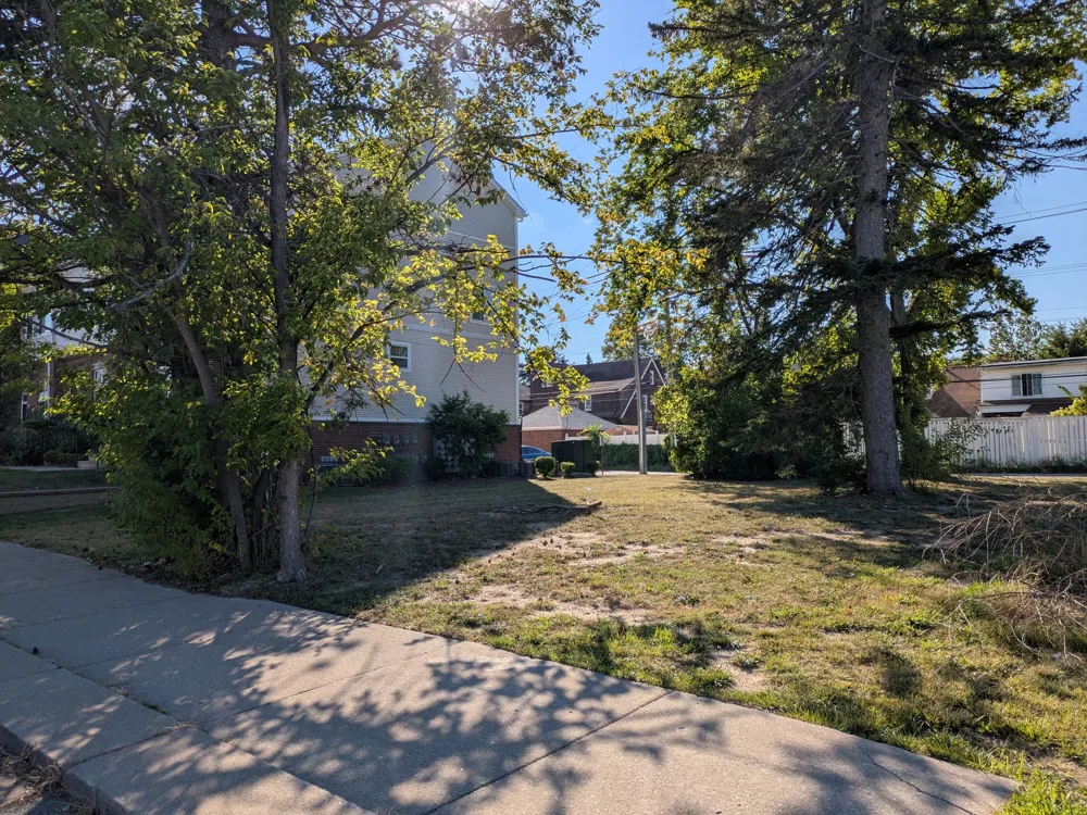 2395 Ewald Circle Detroit, MI 48238