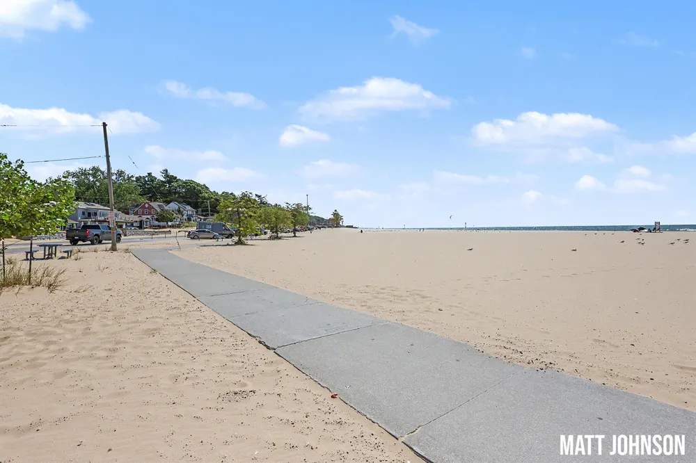1682 Beach Street Muskegon, MI 49441