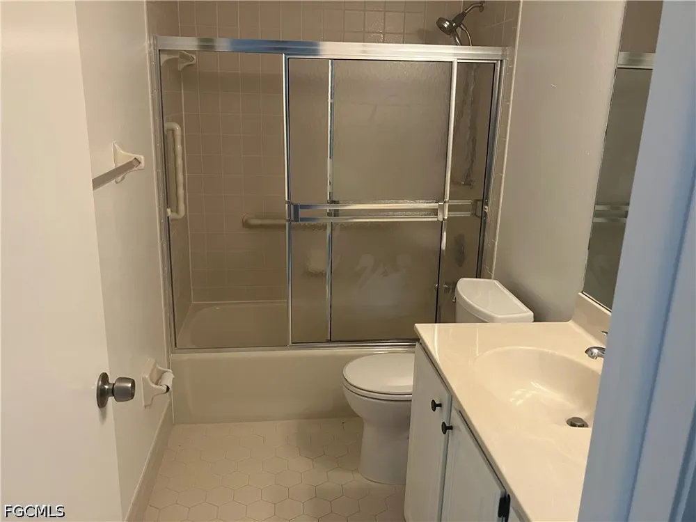 Hazeltine Drive Fort Myers, FL 33919