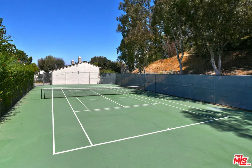 1273 Alessandro Drive Newbury Park, CA 91320