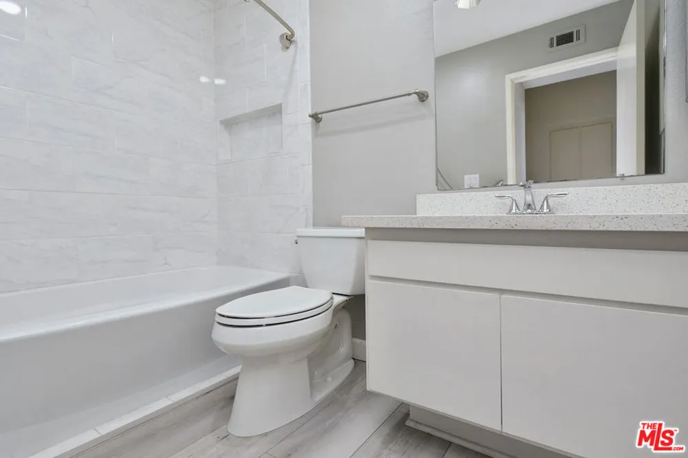 1273 Alessandro Drive Newbury Park, CA 91320