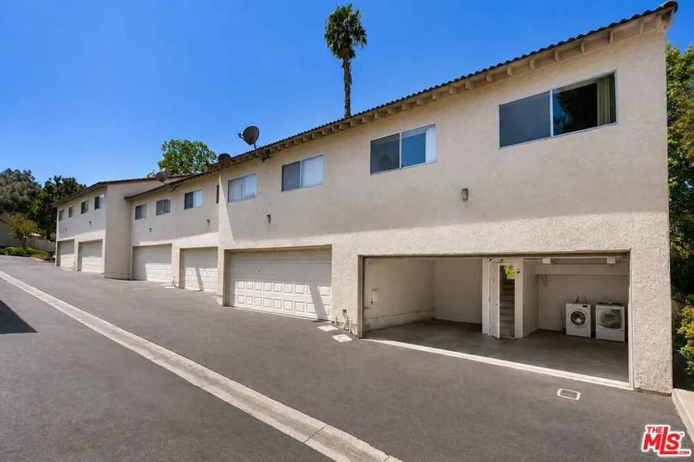 1273 Alessandro Drive Newbury Park, CA 91320