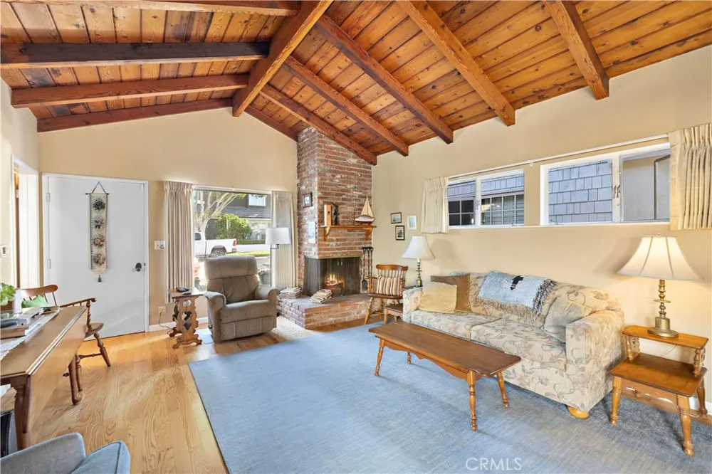 2012 E Ocean Boulevard Newport Beach, CA 92661