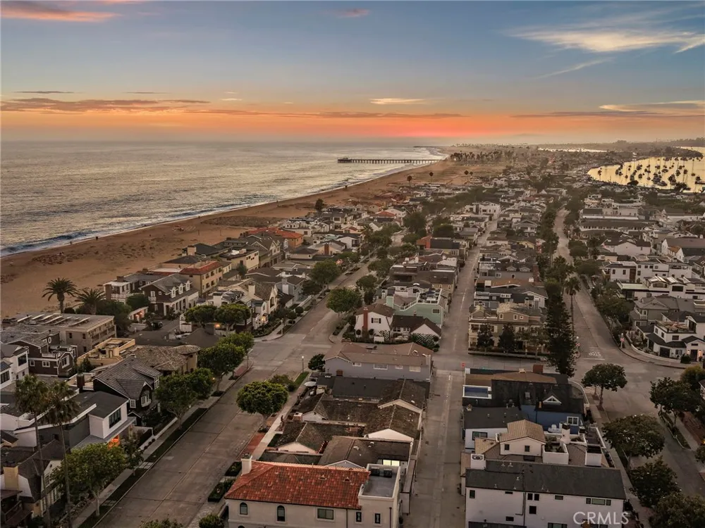 2012 E Ocean Boulevard Newport Beach, CA 92661