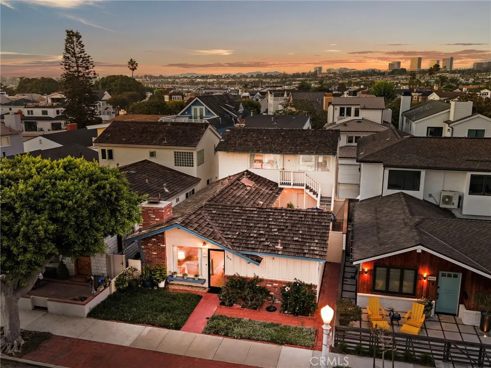 2012 E Ocean Boulevard Newport Beach, CA 92661