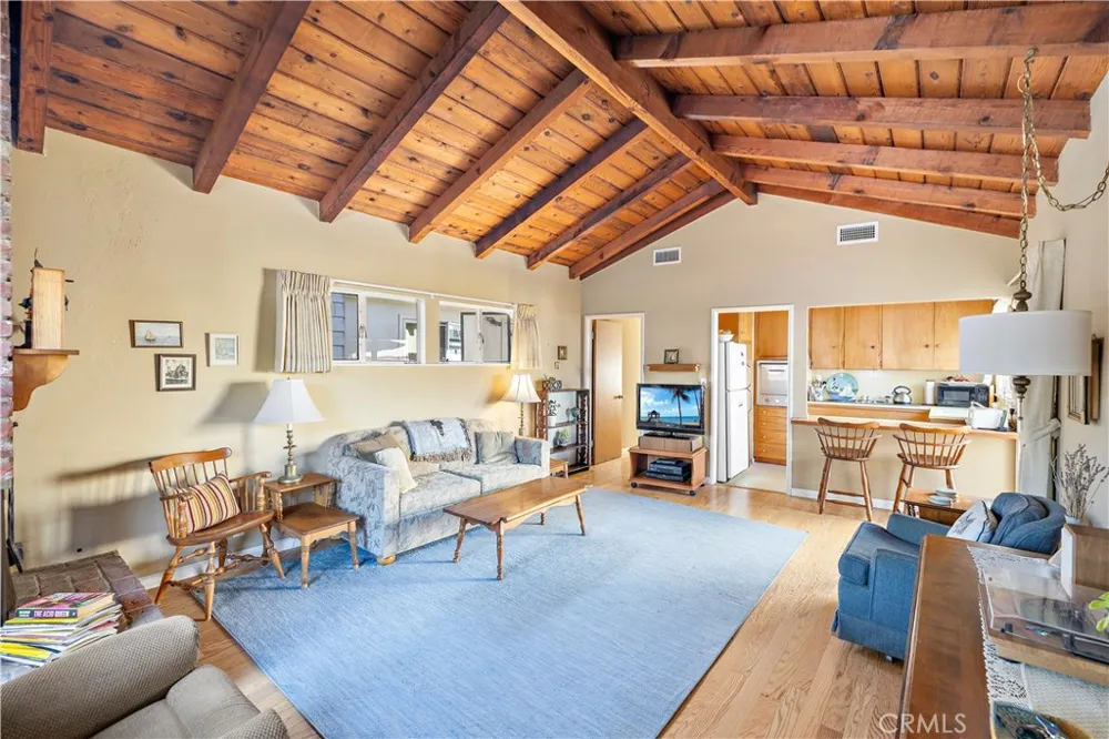 2012 E Ocean Boulevard Newport Beach, CA 92661