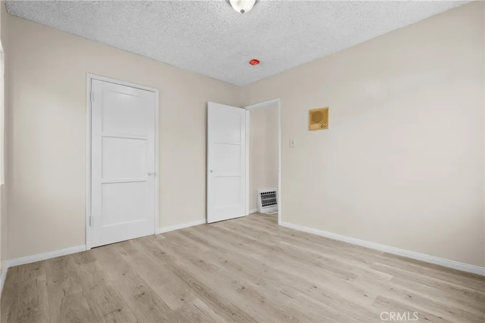 14609 S Cahita Avenue Compton, CA 90220