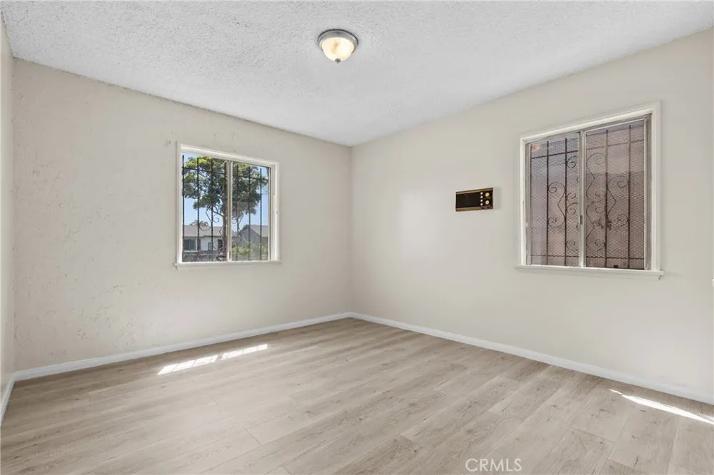 14609 S Cahita Avenue Compton, CA 90220