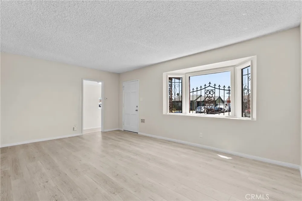 14609 S Cahita Avenue Compton, CA 90220