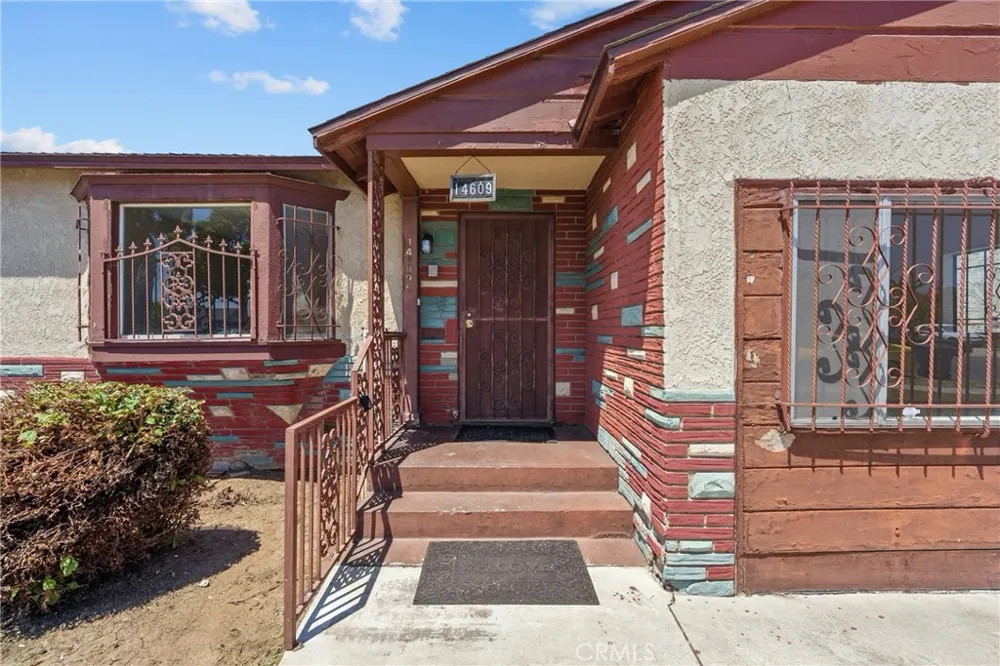 14609 S Cahita Avenue Compton, CA 90220