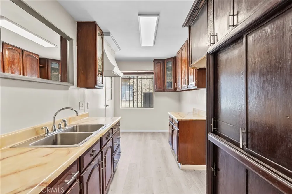 14609 S Cahita Avenue Compton, CA 90220