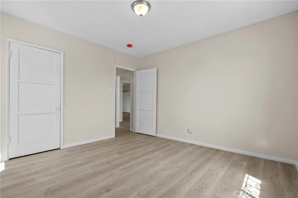 14609 S Cahita Avenue Compton, CA 90220