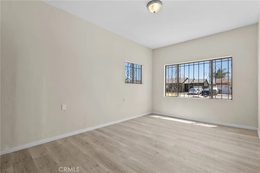 14609 S Cahita Avenue Compton, CA 90220