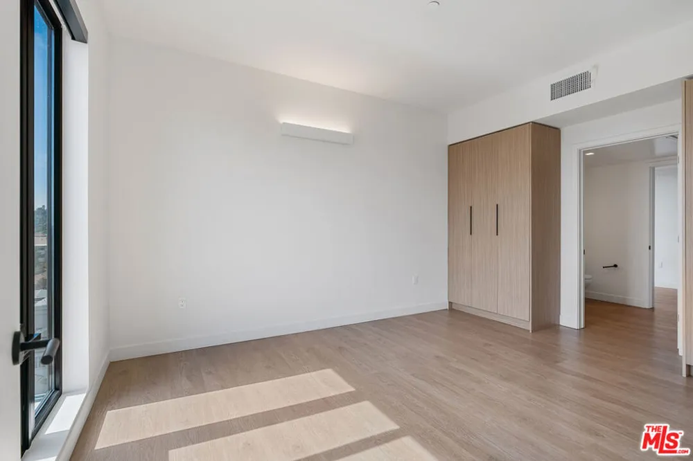10700 Tabor Street #522 Los Angeles, CA 90034