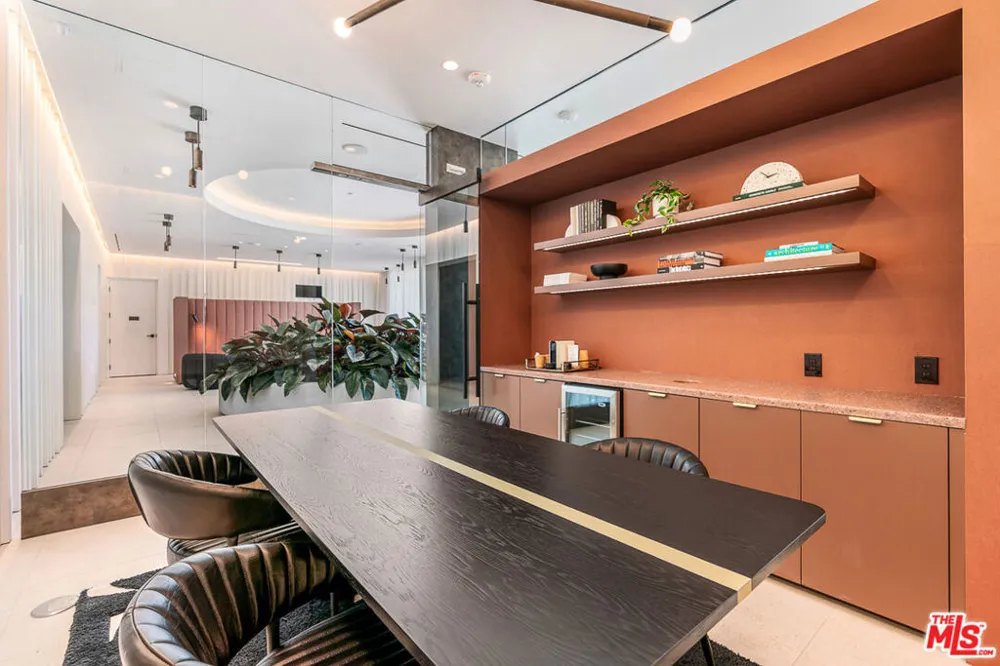 10700 Tabor Street #522 Los Angeles, CA 90034