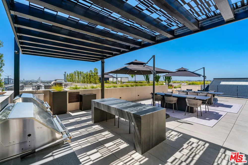 10700 Tabor Street #522 Los Angeles, CA 90034