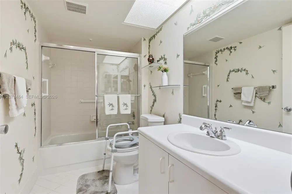 13701 SW 12th St #311A Pembroke Pines, FL 33027