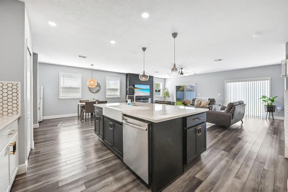 412 SW Dailey Avenue Port St. Lucie, FL 34953