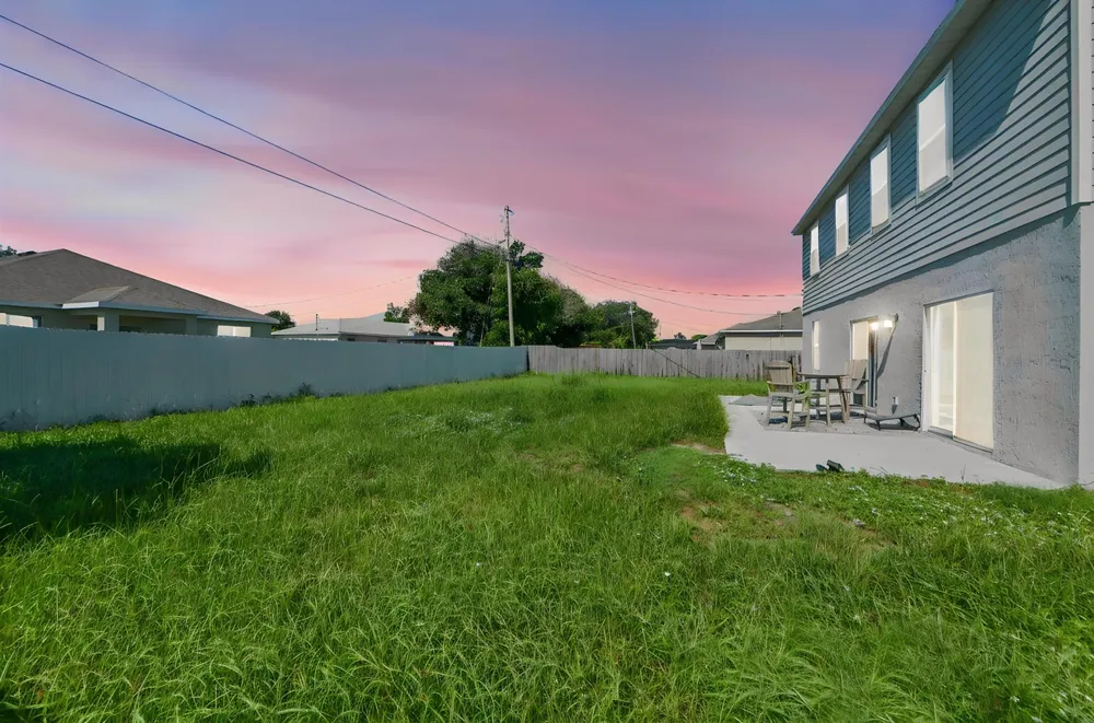 412 SW Dailey Avenue Port St. Lucie, FL 34953