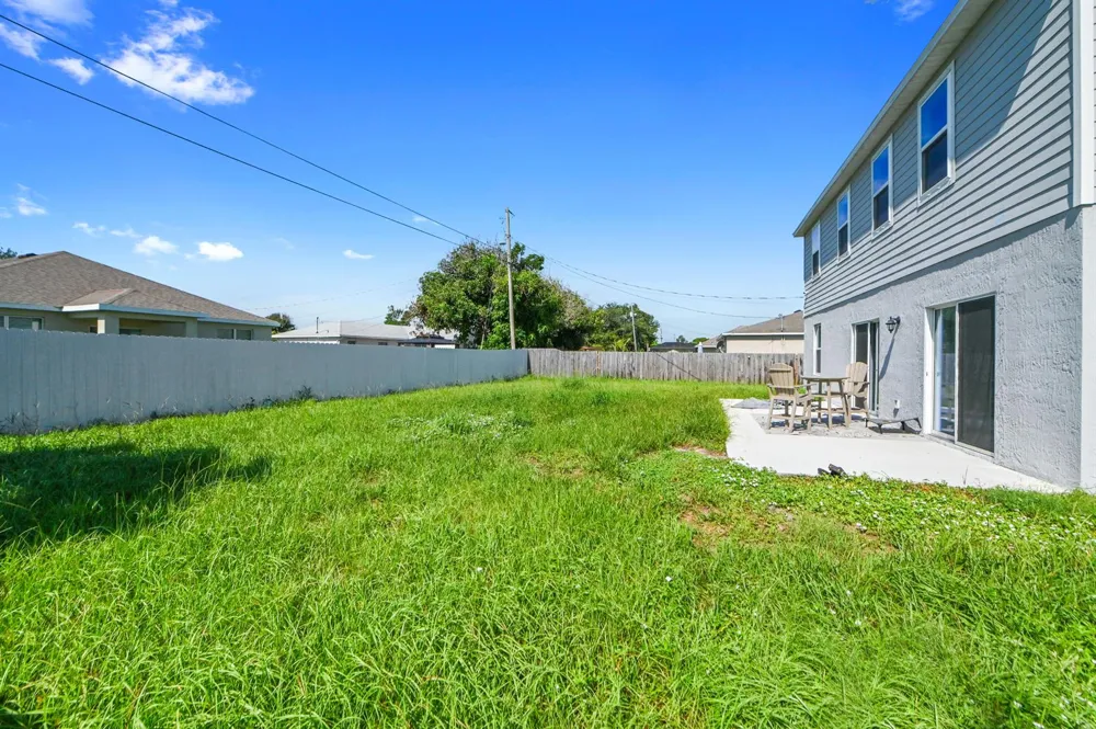 412 SW Dailey Avenue Port St. Lucie, FL 34953