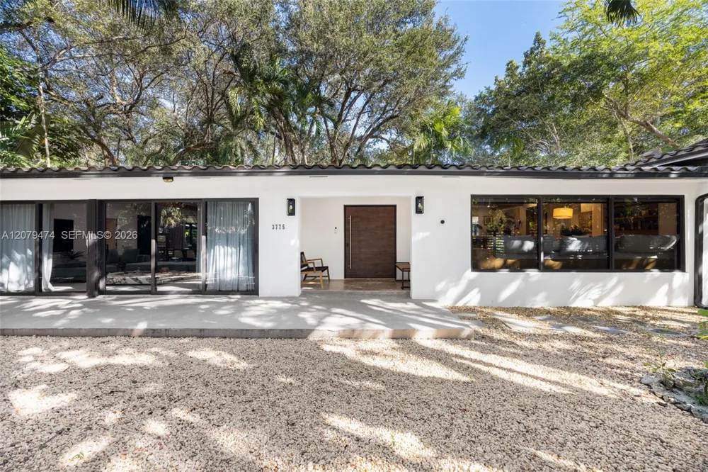 4165 Poinciana Ave Miami, FL 33133