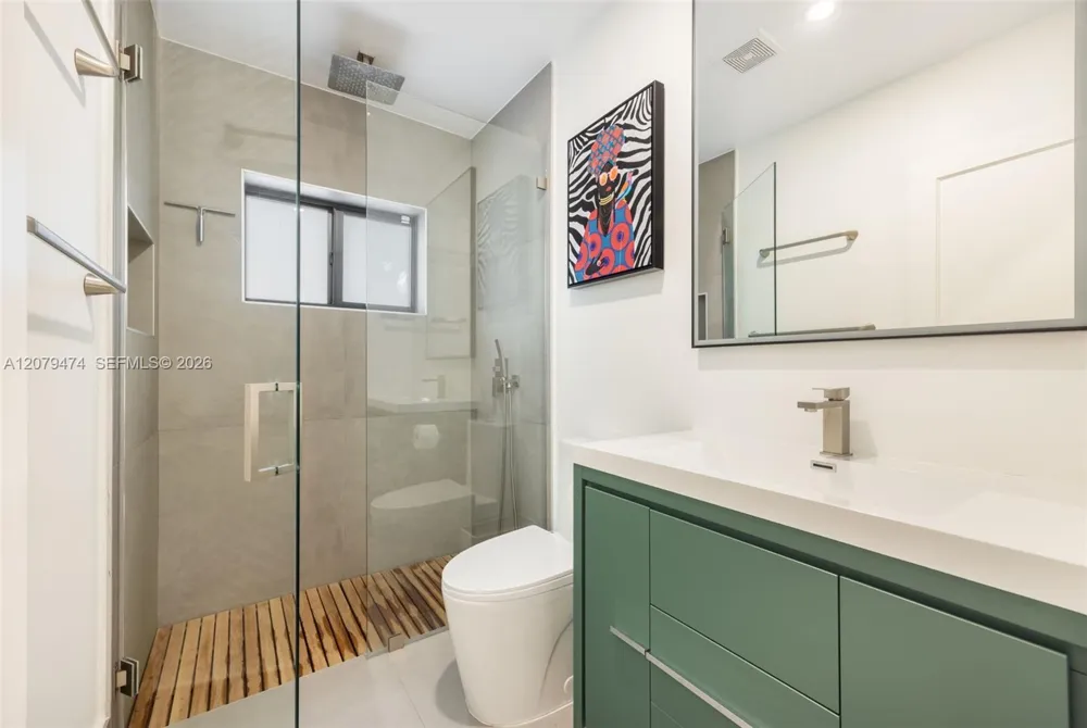 4165 Poinciana Ave Miami, FL 33133