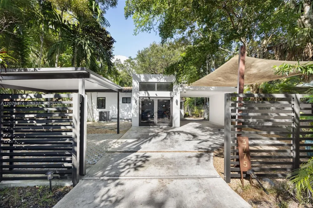 4165 Poinciana Ave Miami, FL 33133
