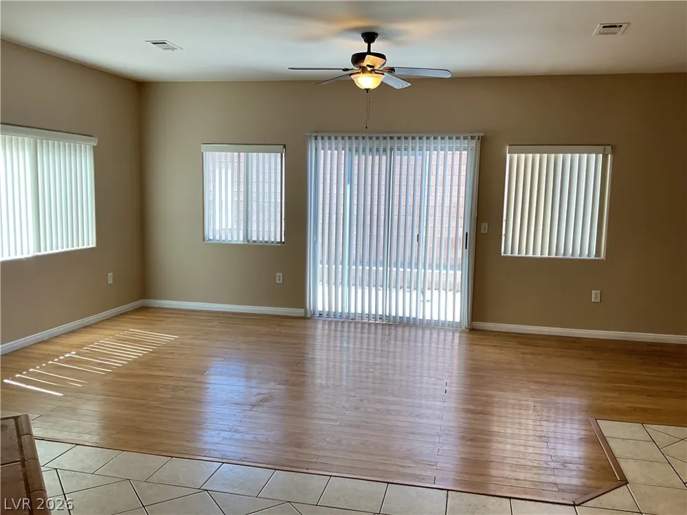 9303 GILCREASE AVENUE #1132 Las Vegas, NV 89149