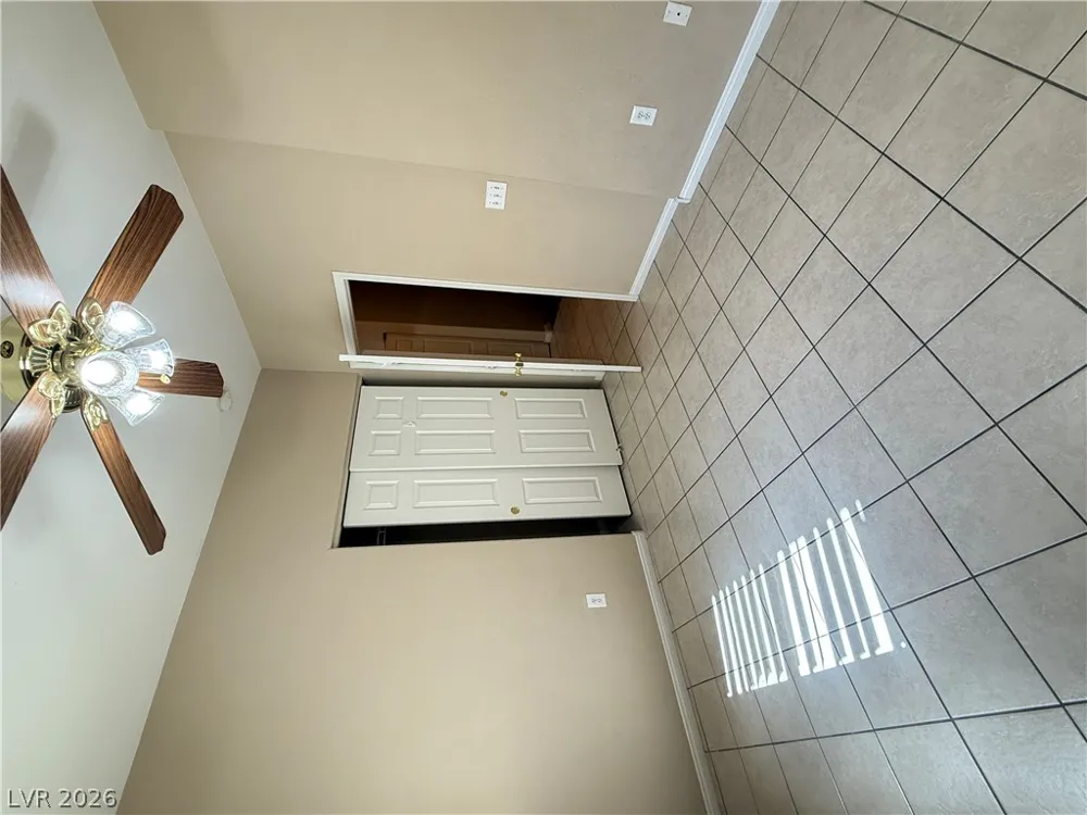 9303 GILCREASE AVENUE #1132 Las Vegas, NV 89149