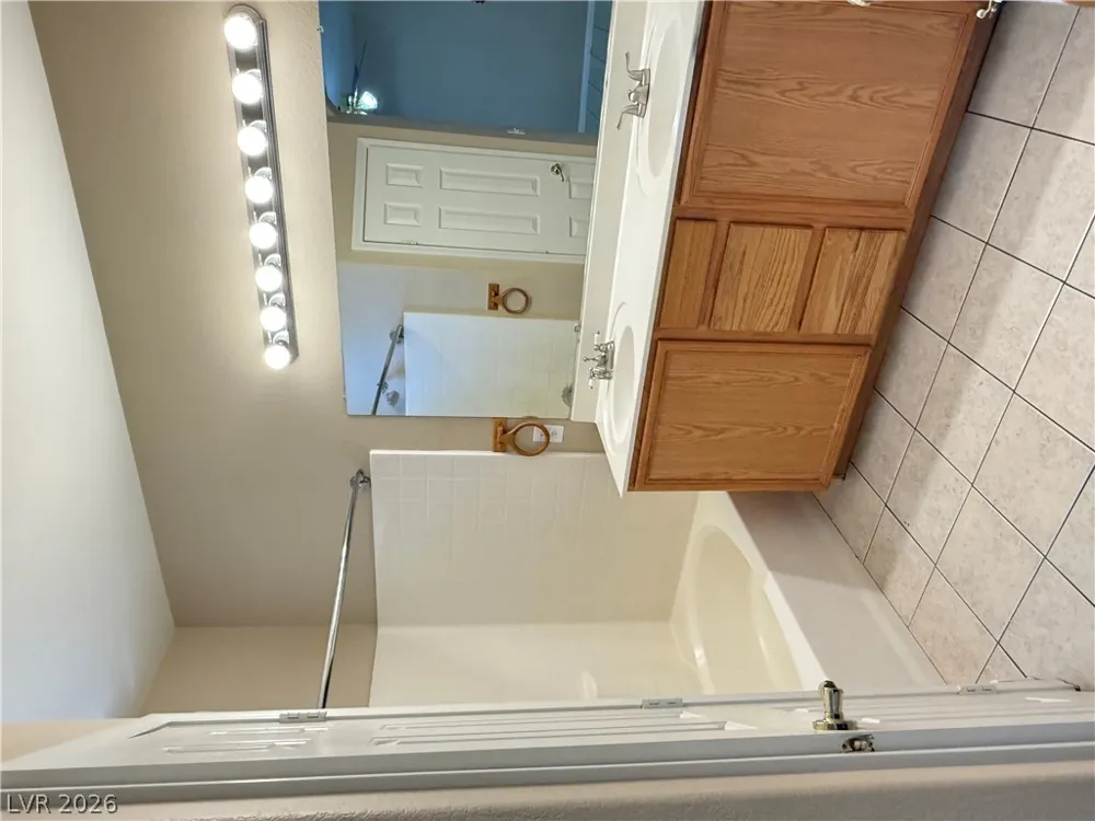 9303 GILCREASE AVENUE #1132 Las Vegas, NV 89149
