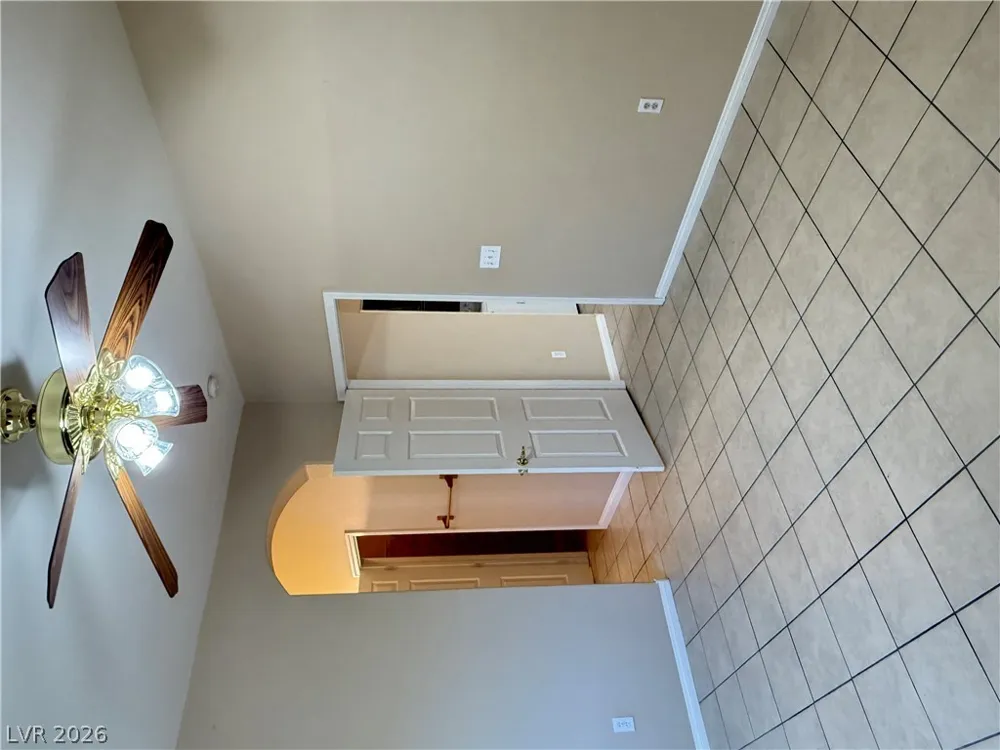 9303 GILCREASE AVENUE #1132 Las Vegas, NV 89149