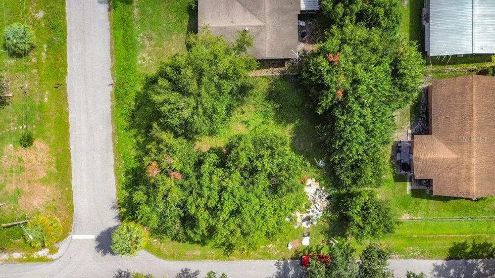 950 PINEDALE AVENUE Orlando, FL 32808