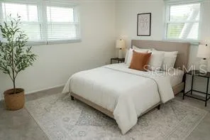 722 65TH AVENUE E Bradenton, FL 34203
