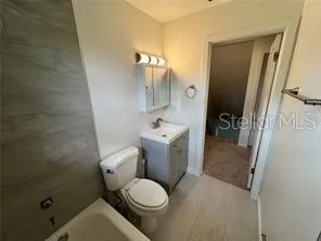 722 65TH AVENUE E Bradenton, FL 34203