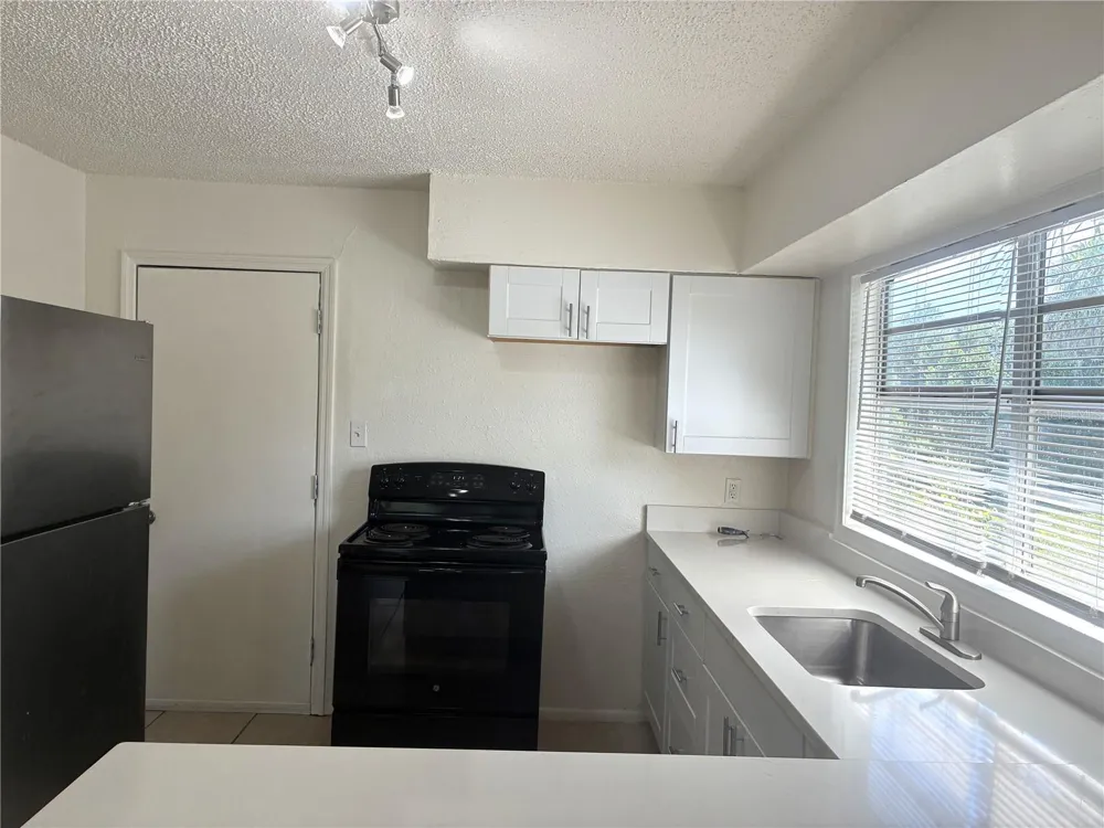 3605 E 28TH AVENUE Tampa, FL 33605